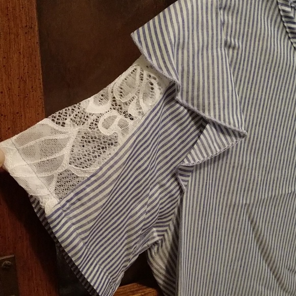 LAST 1 💎 Blue Striped Blouse with Lace Detail ✨ - Picture 8 of 8